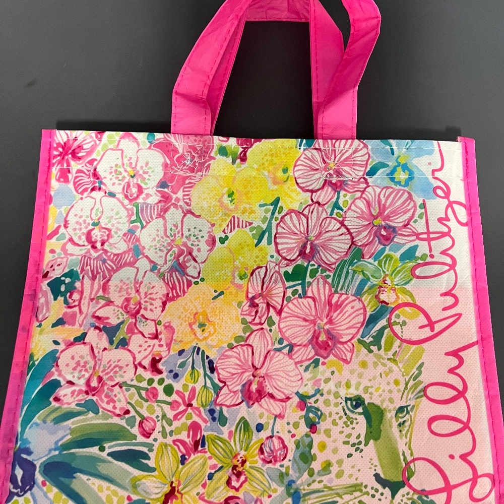 Lilly Pulitzer Harper Shift Dress in Shell Beach Print and 2 GWP! - Picture 8 of 15